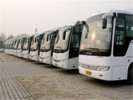 郑州租赁19座中巴车需要多少钱？